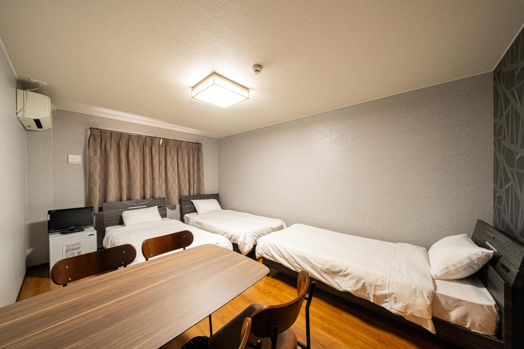Beppu Hostel U&T Buitenkant foto