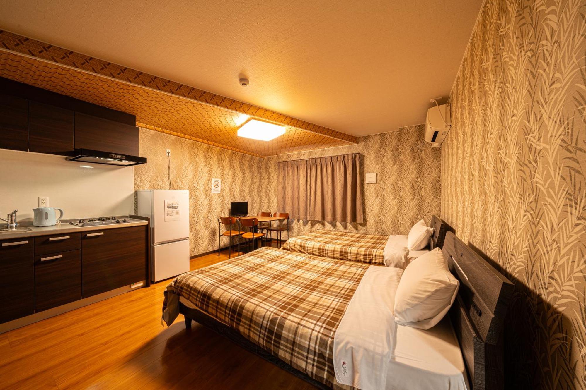 Beppu Hostel U&T Buitenkant foto